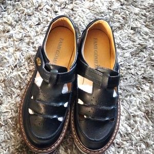 Fami Gomez sandals